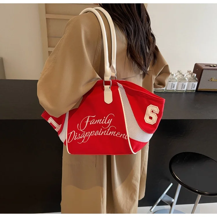 Stylish Design Fashionable Commuter Tote Bag Crossbody Bag for Short Trips, Business Travel and Vacations with Large Capacity