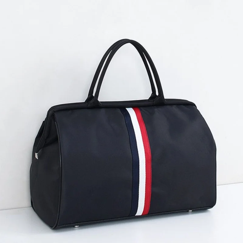 Korean Style Large Capacity Nylon Travel Bag for Women and Men, Hand Carry Gym and Boarding Bag Suitable for Short Trips