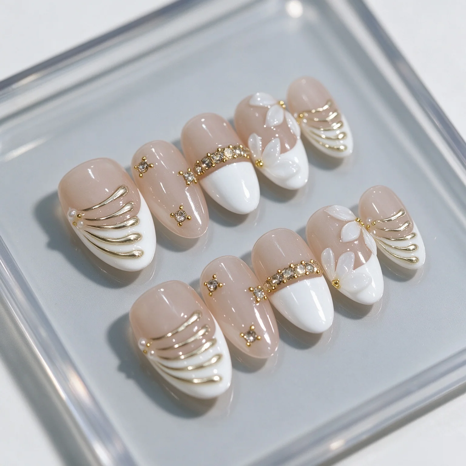 10pcs White French Tip Handmade Press on Nails 3D White Flower Gold Metal Line Fake Nail Medium Almond False Nail for Women