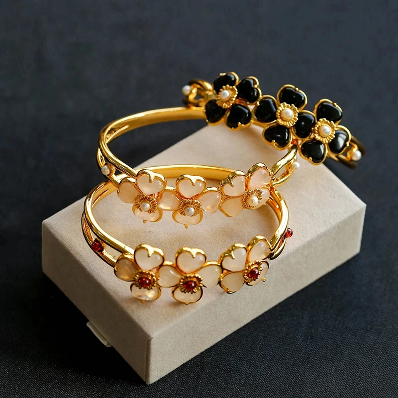 Hot Europe America Classic Natural Stone Crystal Clover Luxury Bracelet Ring Top Quality Fine Jewelry Trend