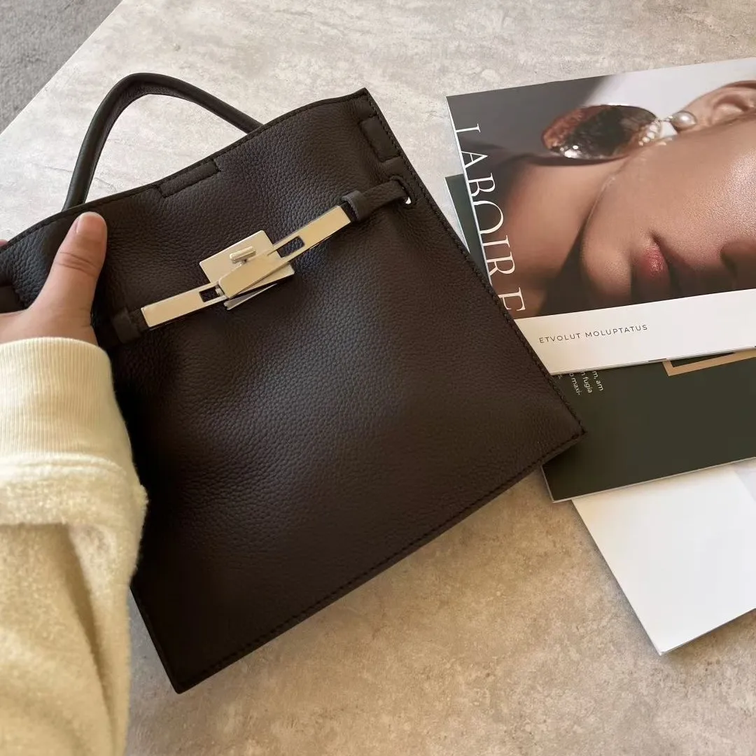 Niche Design New First-layer Cowhide Bucket Women's Versatile Niche Medieval Exquisite Hand Carry Messenger Tote Bag Casual