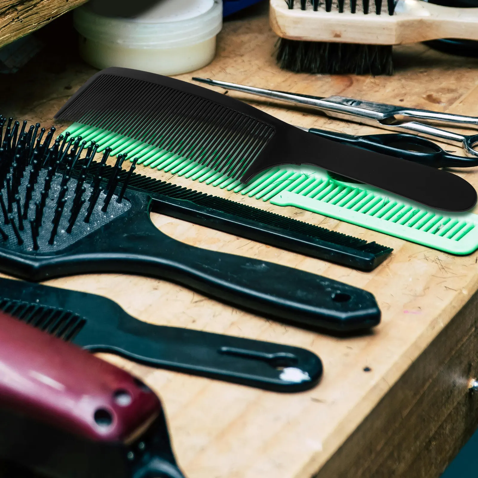2Pcs Professional Curved Barber Comb Flat Top Cutting Styling Detangler Comb for Men Haircuts Fades Blending Home Barbershop