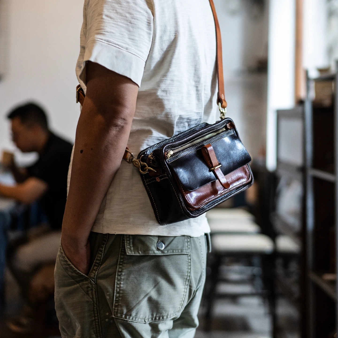 casual vintage high quality genuine leather men's shoulder bag weekend outdoor travel real cow leather motorcycle crossbody bag