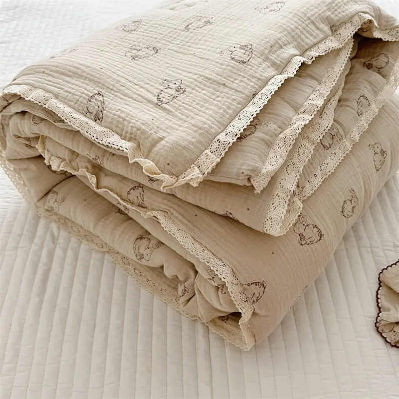 Cotton Muslin Bunny Quilt Warm and lightweight baby quilt for all seasons120x150cm