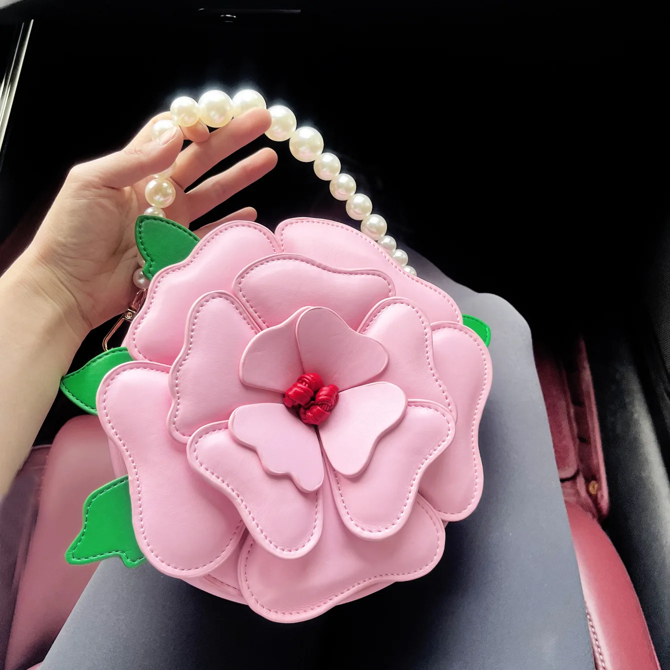 Ins 3D Flower Shape Round Shoulder Bag Women's Creative Stylish Pearl Chain Handbag Personalized Ladies PU Dinner Bag Female