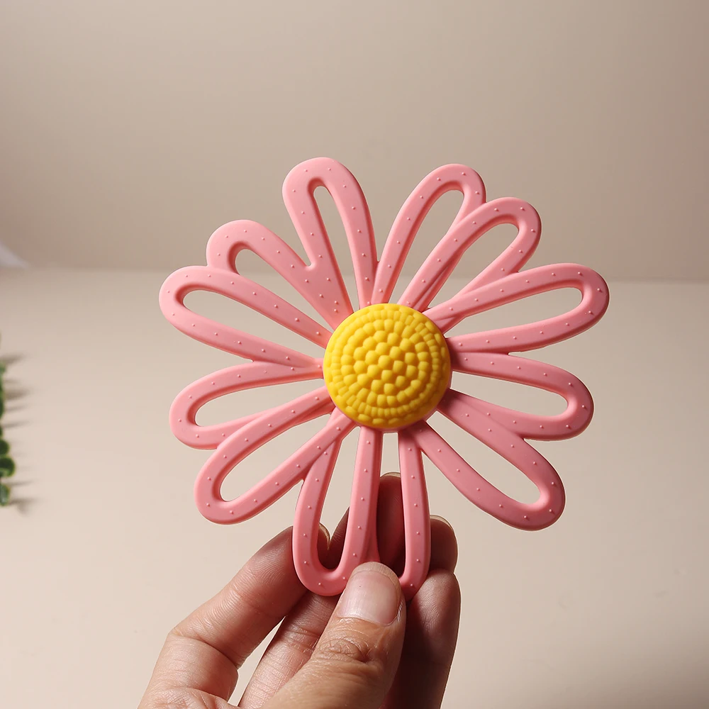 4.5 inch New Large Flower-Shaped Silicone Teether for Infants - Soothing Daisy Chew Toy