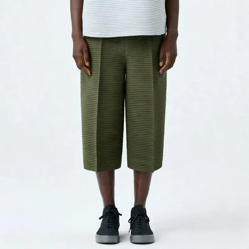 Miyake Pleated Men's Shorts New Simple Fashion Elastic Waist Loose Wide Leg Seven-Point Pants Japanese Street Fashion Clothing