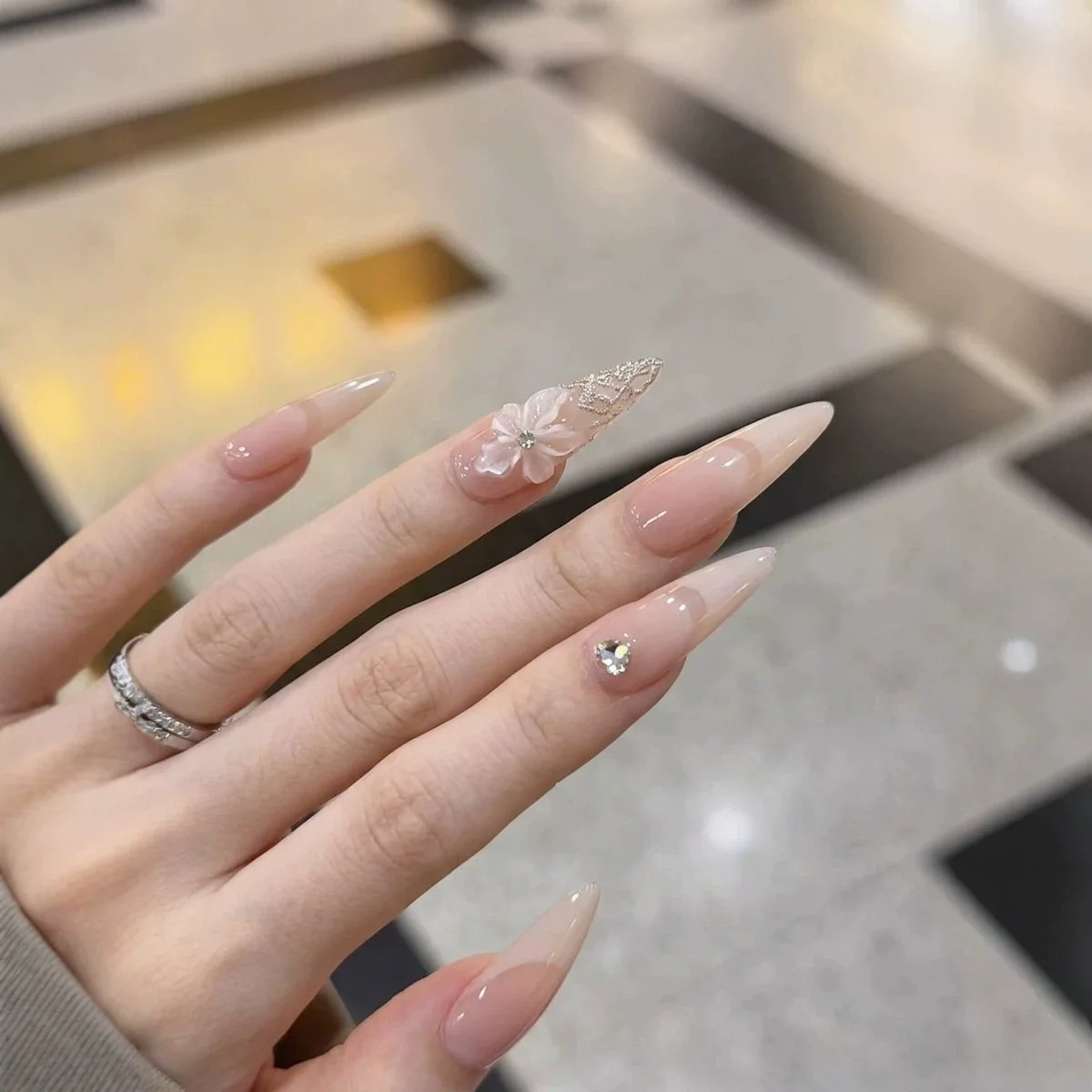 10pcs Long Stiletto Press on Nails French Ombre Nude 3D Floral Sculpted Jelly Clear Reusable Fake Nails for Wedding Party Women
