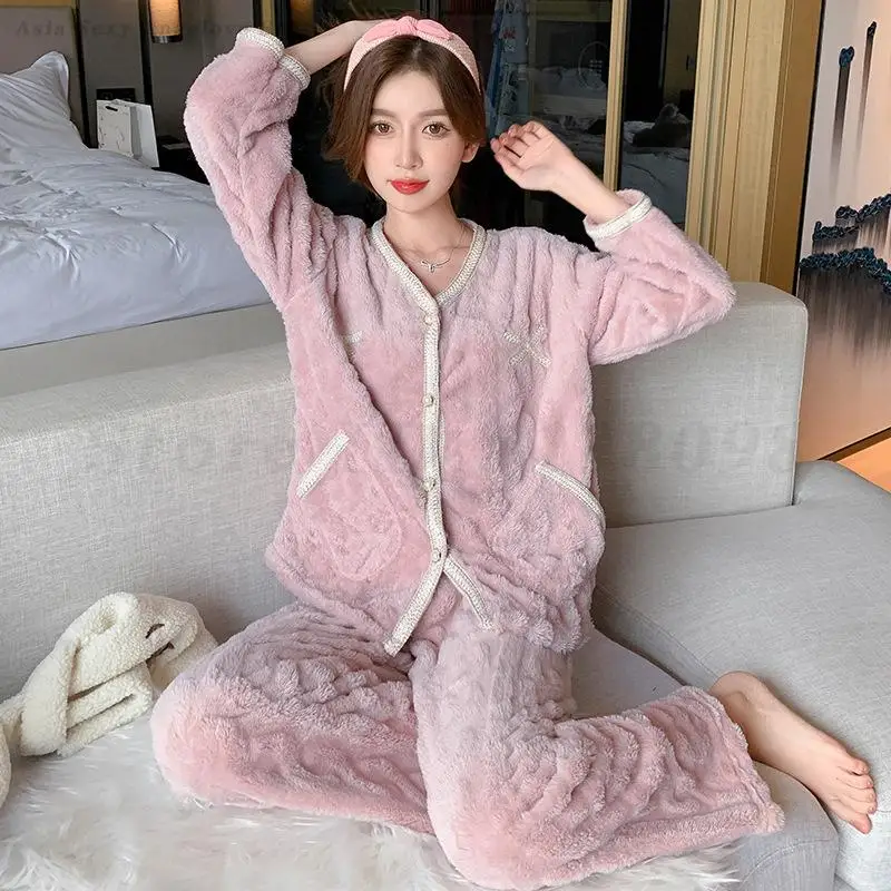 Winter Warm Coral Fleece Women Pajamas Set Thickened Flannel Long Sleeve Trouser Pijamas Suit Loose Flannel Sweet Homewear
