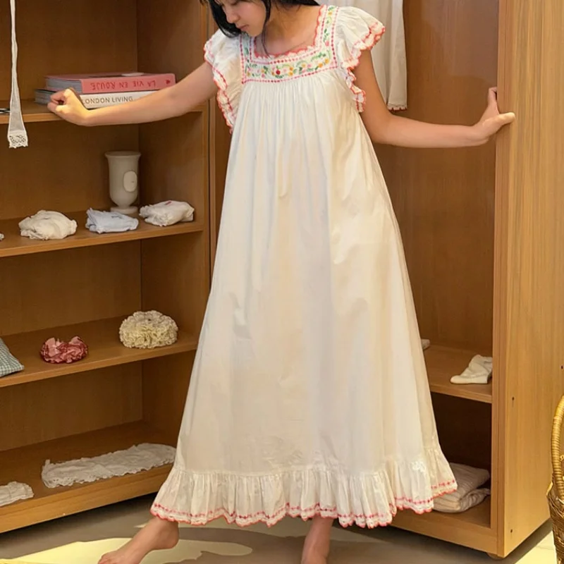 Princess Victoria Embroidery Square Collar Nightdress Summer Sleeveless 100% Cotton Nightgowns Loose Design White Long Nightie