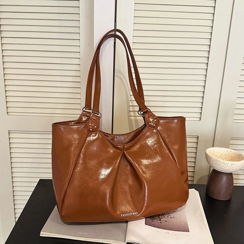 New Large Capacity Tote Bag Glossy Surface Vintage Style Shoulder Bag Pleated Design Shopping Bag Office