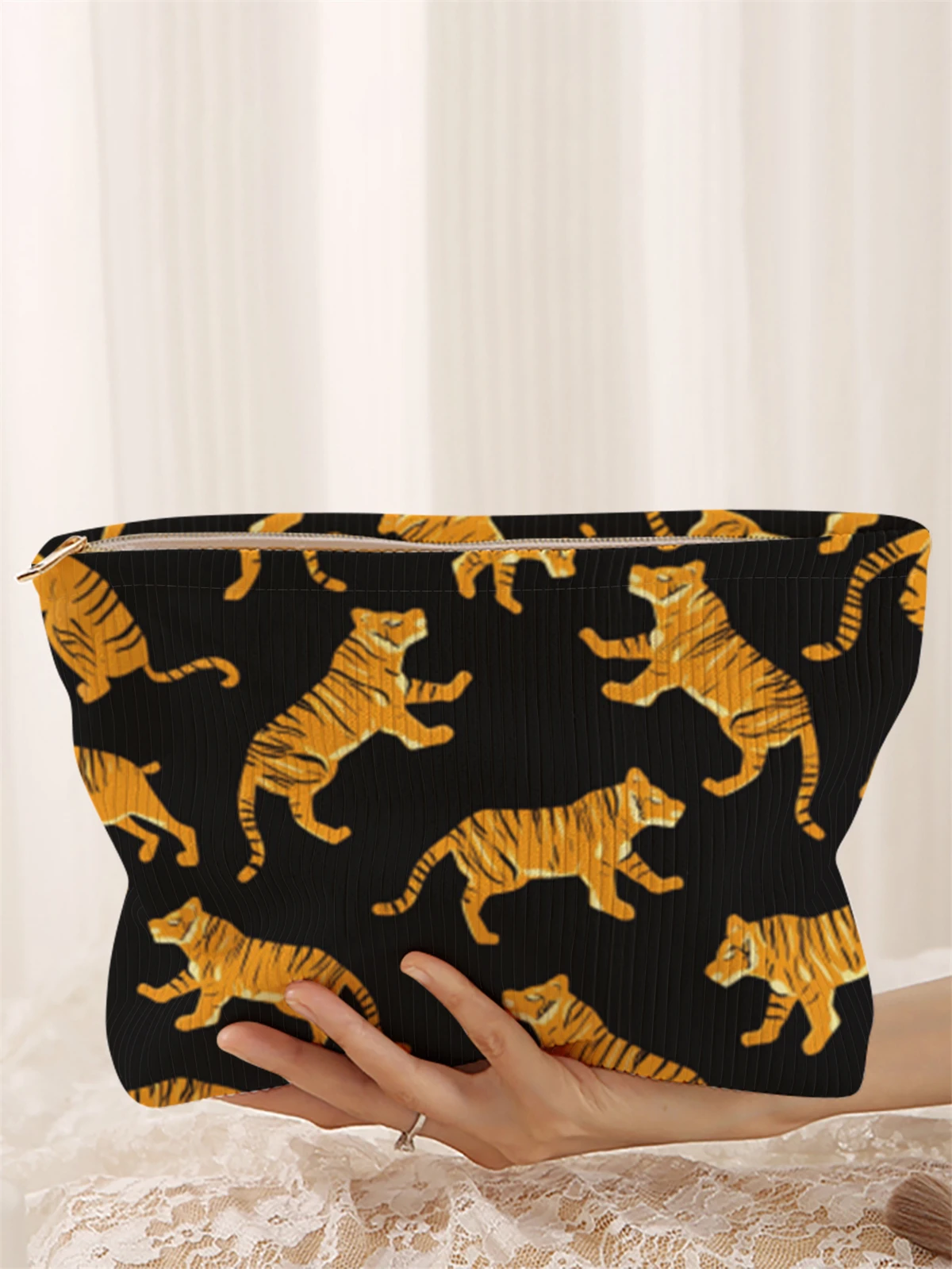 Women's Handbags Cheetah Patterned Corduroy Makeup Bag, Lightweight Zipper Makeup Storage Box, Multifunctional Bag with Lining