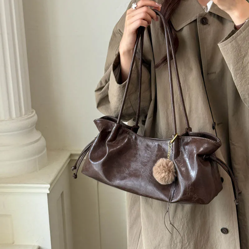 Ladies' Handbag 2026 New Commuter Large Capacity Tote Bag Casual Minimalist High Aesthetic Shoulder Bags