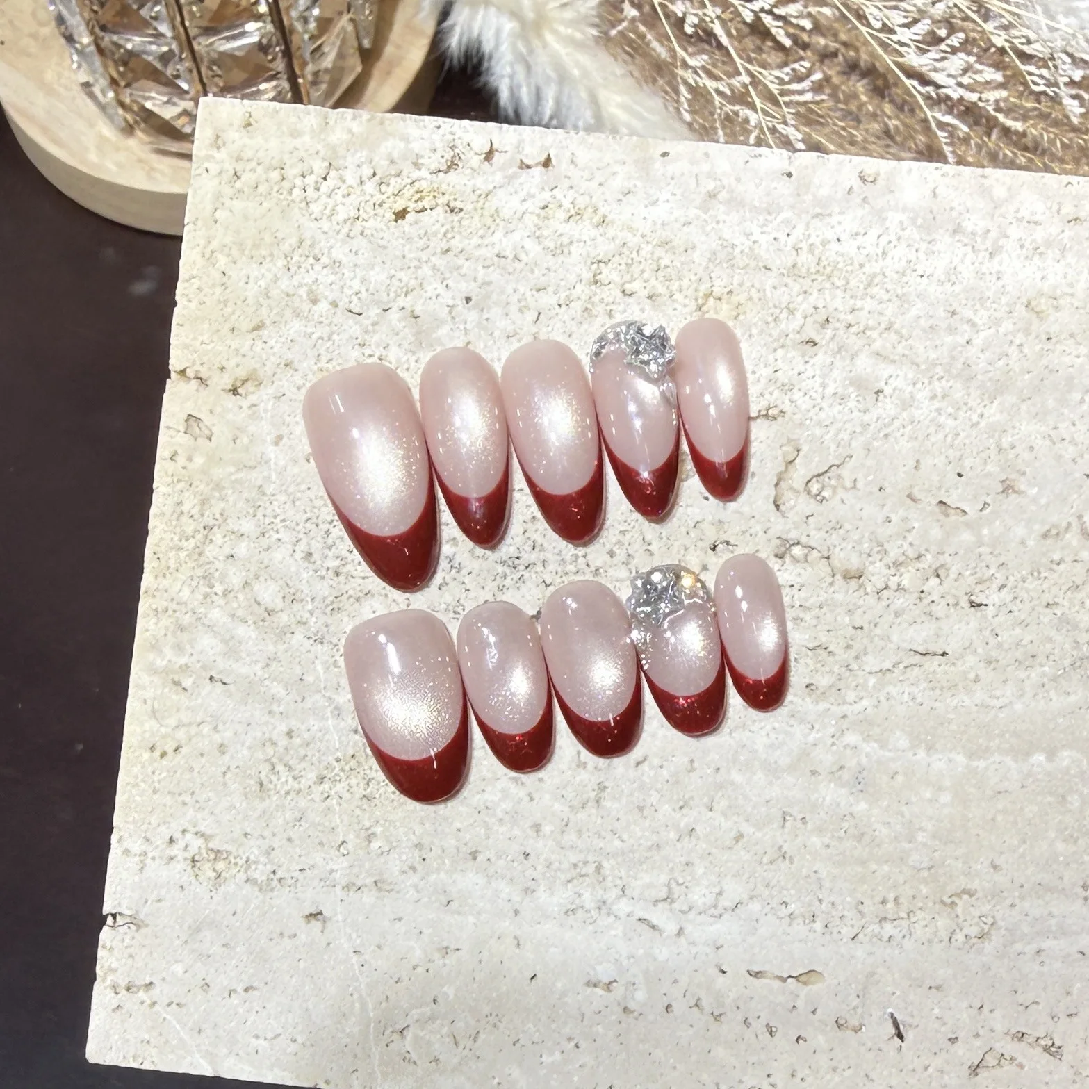 10pcs Handmade Oval Press On Nails Shiny Cat Eye Red French Rhinestone Design Sweet Gentle Fake Nails Wearable Nails Art Tips