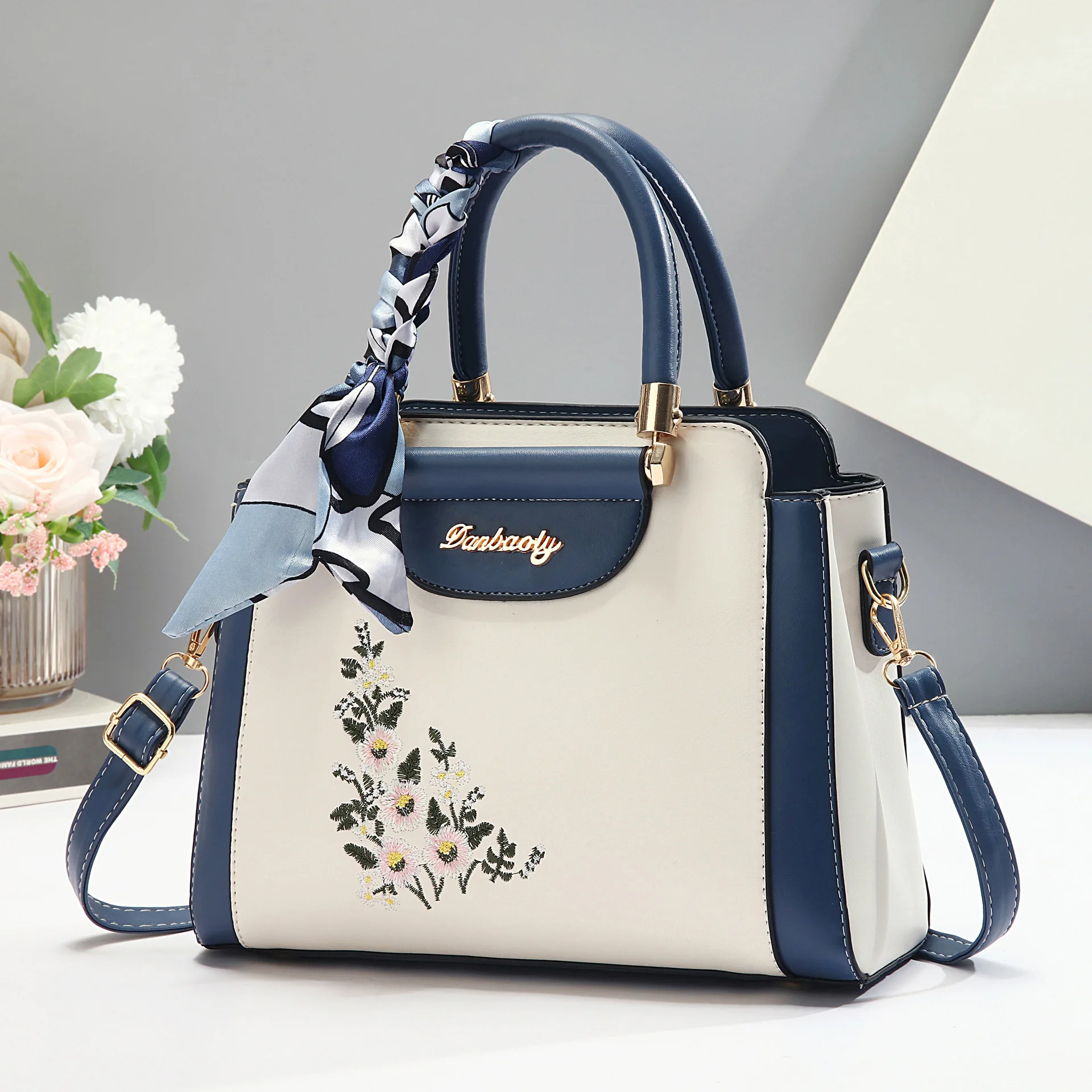 New Women bag Shoulder bag Handbag for women 2026 sac a main Casual foreign style Canvas large capacity crossbody bag Tote bags
