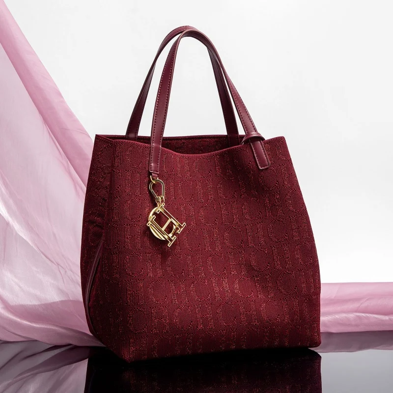 CHCH Fashion New Solid Color Women's Bucket Bag Large Capacity Letter Design Small Card Bag Accessories Handbag