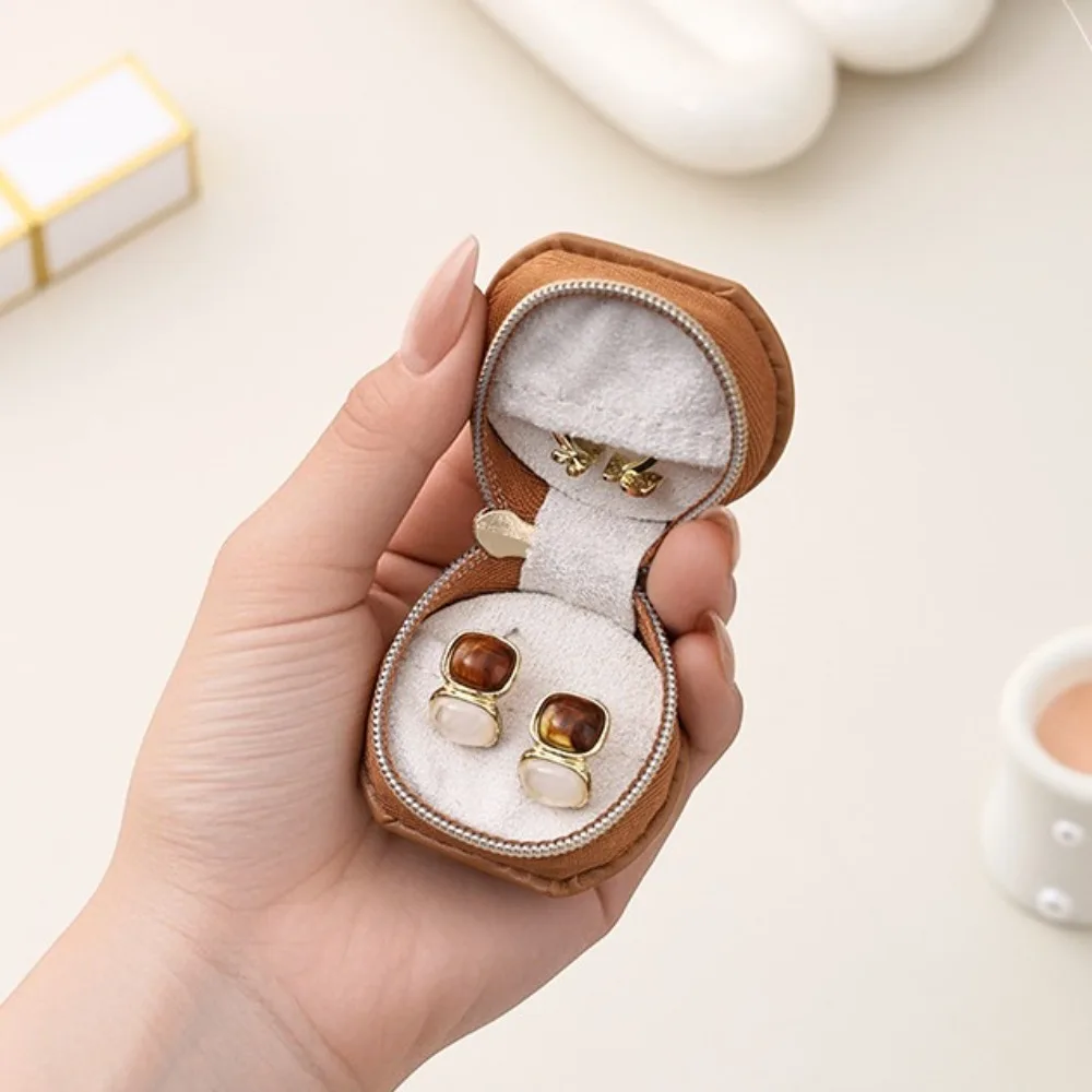 Mini Jewelry Box Keychain Semi-circular Jewelry Display Portable Ring Box Minimalist Earring Organizer Travel Bag Pendant Women