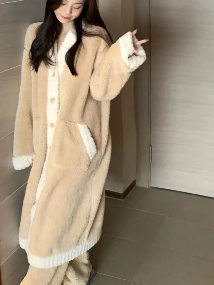 2025 Winter New Women's Sleeprobe Loose Warm V-neck Home Clothes