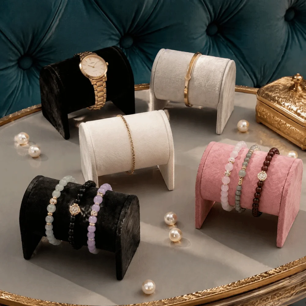 Velvet Pillow Jewelry Display Stand Multipurpose Lightweight Watch Bracelet Display Stand Convenient Versatile