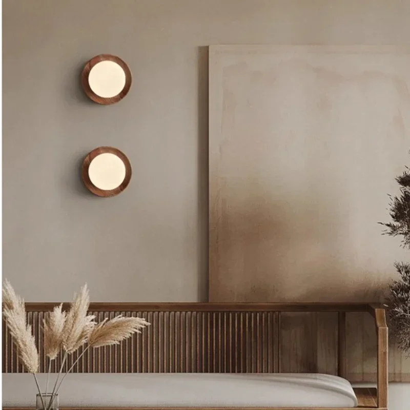 SANDYHA Modern White Round Ball Wall Lamp Stylish Cream Night Light for Bedroom Living Room Soft LED Lighting Elegant Home Decor