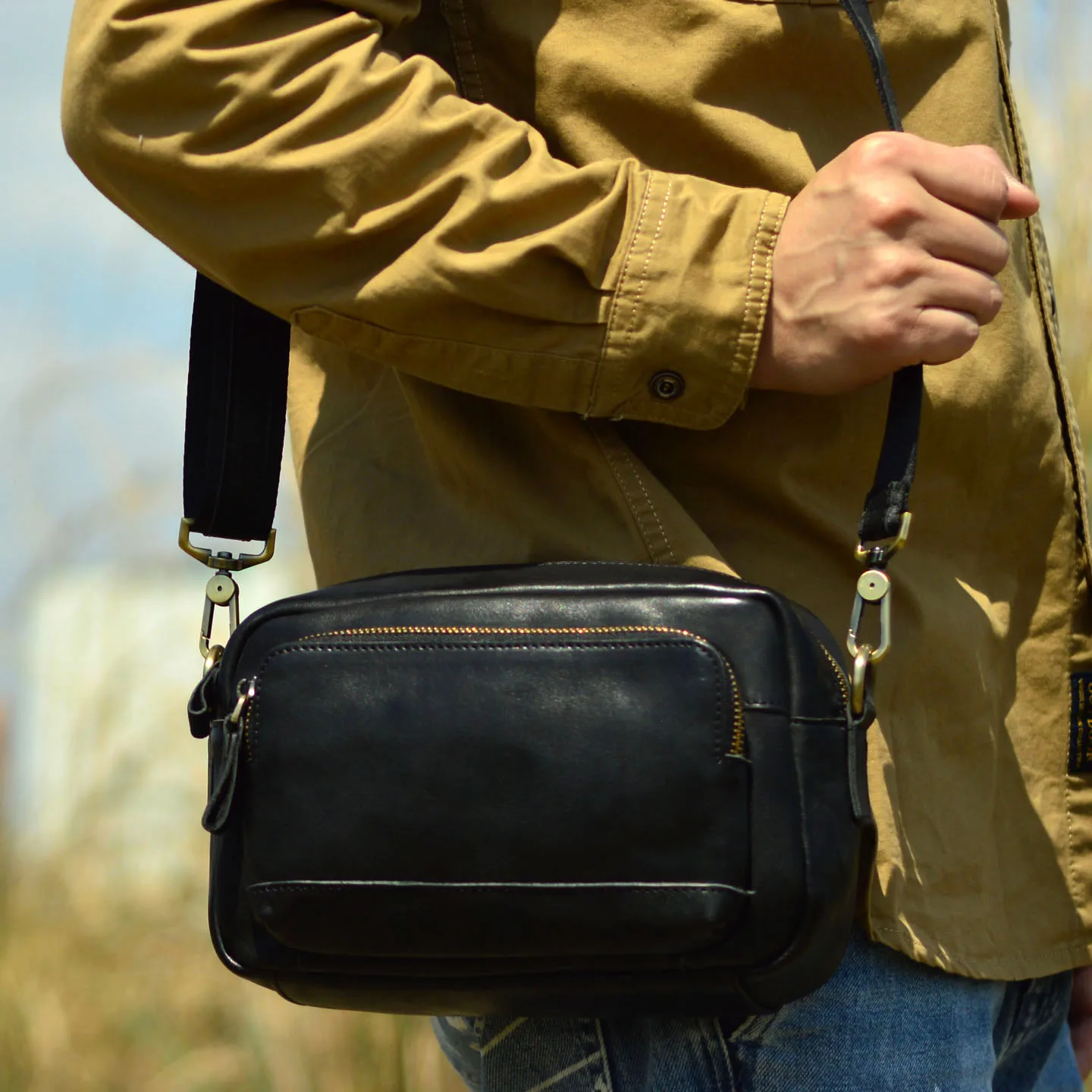 AETOO Retro genuine leather crossbody bag for men - vegetable-tanned top-grade cowhide shoulder bag for motorcycle style, new mo