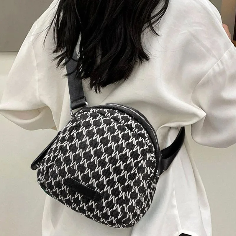 Handbag Women's New Fashion Retro Printed Bag Casual Small Round Bag Women' Shoulder Bag Messenger Handbag Temperament Commuting