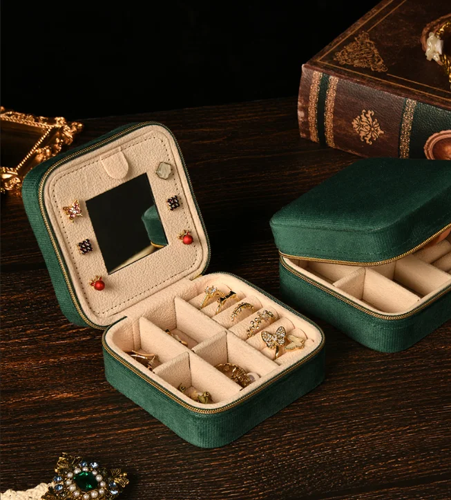 Elegant Swan Silk Velvet Jewelry Box with Mirror Portable Storage for Rings Necklaces Jewelry Simple Ins Style