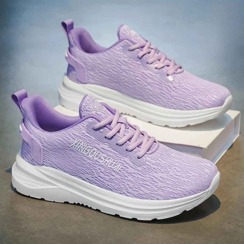 Wide-toe large-sized sports shoes for casual running Fashionable and breathable  running shoes  sneakers women Couple sneakers