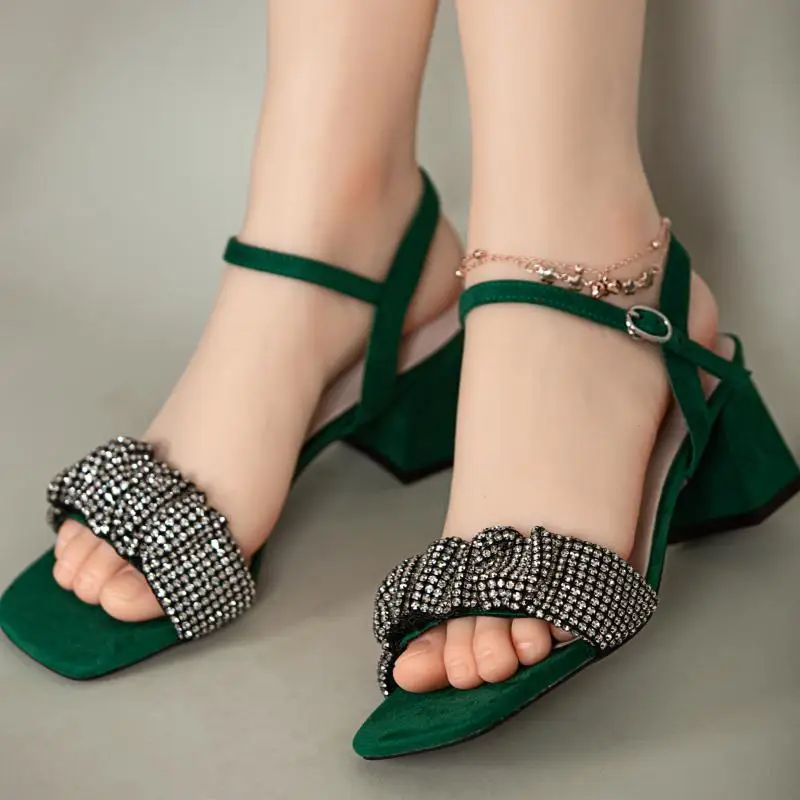 Nail Art Pedicure Practice Foot Model 1:1 Lifelike Simulation Mannequin Feet For Jewelry And Footwear Shooting Display