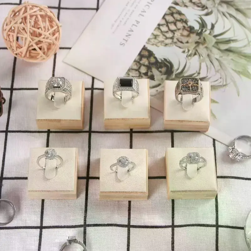 Ring Display Stands For Selling Square Bamboo Single Wood Ring Holder Organizer With Velvet Mat For Rings Trade