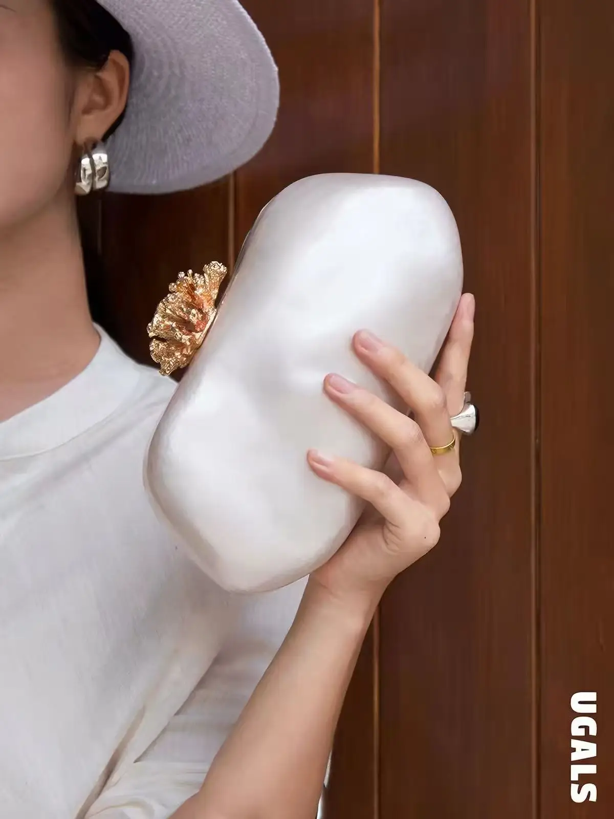 Luxury Acrylic Floral Lock Shell Bag Fashion Women Handbag Exquisite Evening Bag Wedding Party Banquet Clutch Purse Shoulder Bag