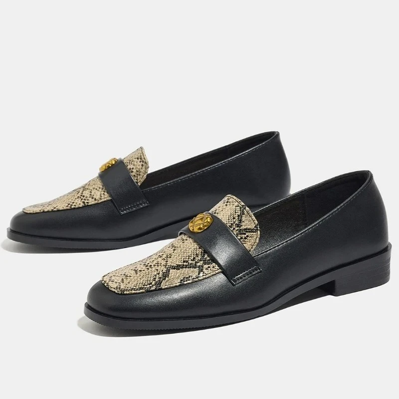 Elegant Low Heel Loafers Woman Comfy British Style Office Women Shoes Plus Size 43 Retro Metal Flower Casual Chunky Heel Shoes