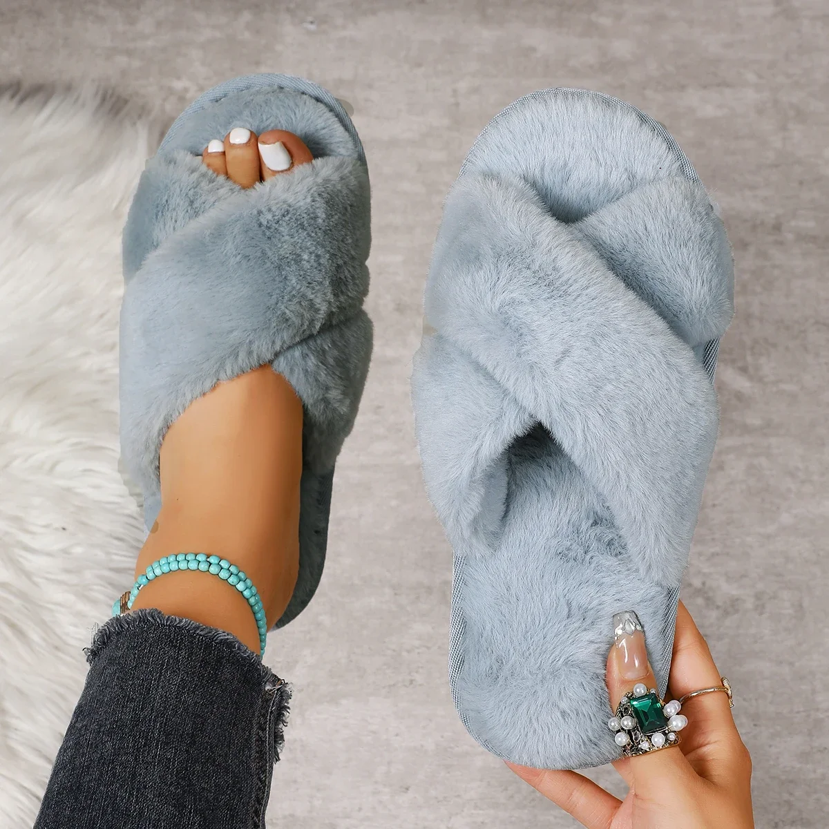 Autumn New Fashion Cross Strap Fur Slippers Women Indoor Light Warm Plush Home Slippers Woman Faux Fur Flat Heel Couple Slides