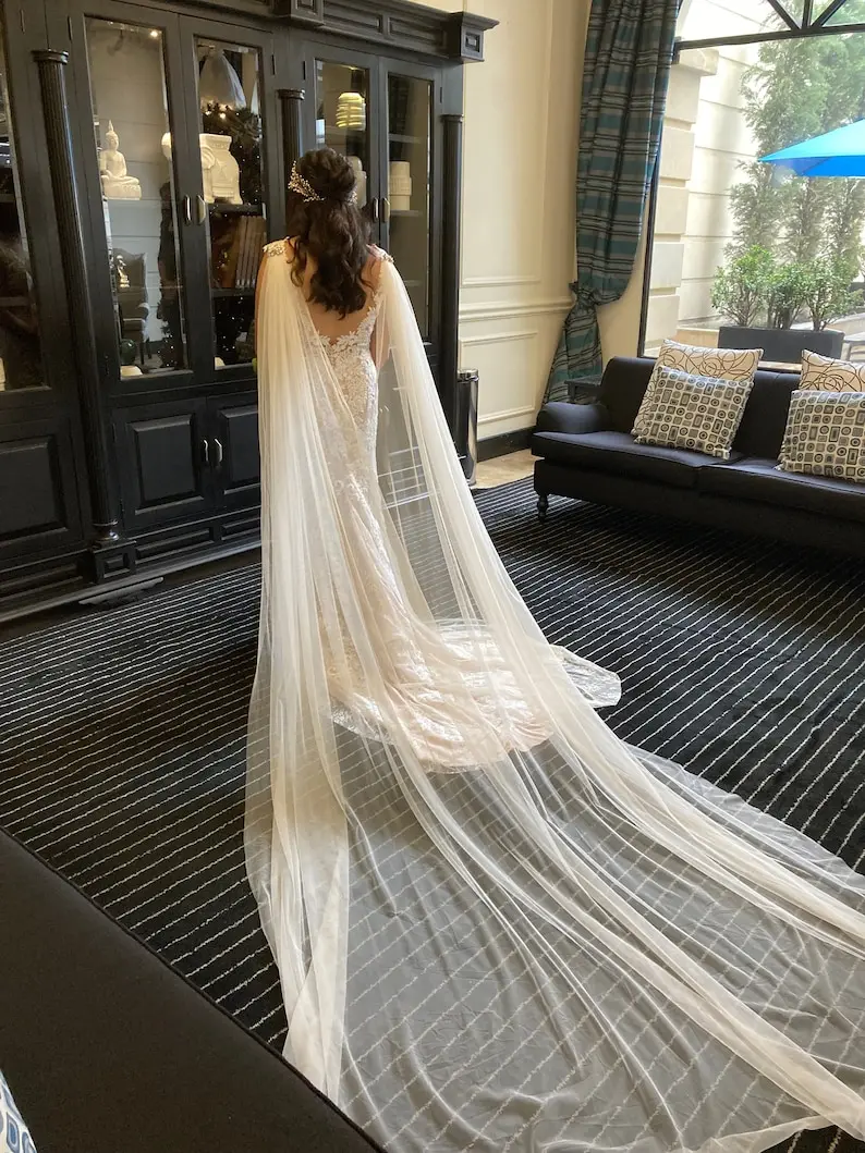 Cathedral Bridal Cape Tulle Wedding Cloak Shoulder Drape Veil Wedding Jackets Wrap