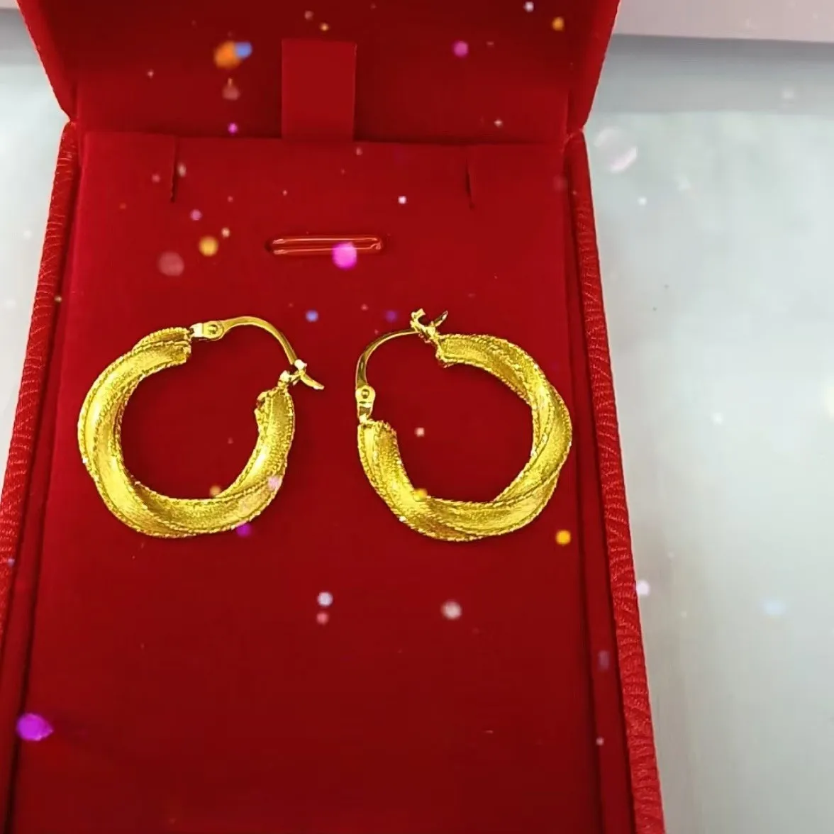 Versatile Light Luxury Twisted Flower Earrings Women's 24K Gold AU999 - Tiny twisted flower earrings, youth-enhancing and trendy
