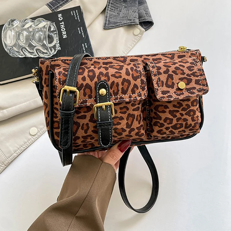 Ladies' Handbag 2026 High Quality Commuting Shoulder Bag New Boston Hand Bag Pillow Bags Pendant Design
