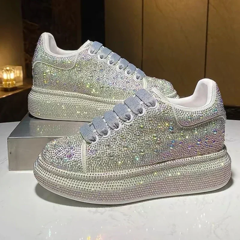 Glitter Rhinestone Luxury Platform Shoes Women Lace Up Fashion Casual Thick Sole Shoes Comfy Round Toe Designer Sneakers Women