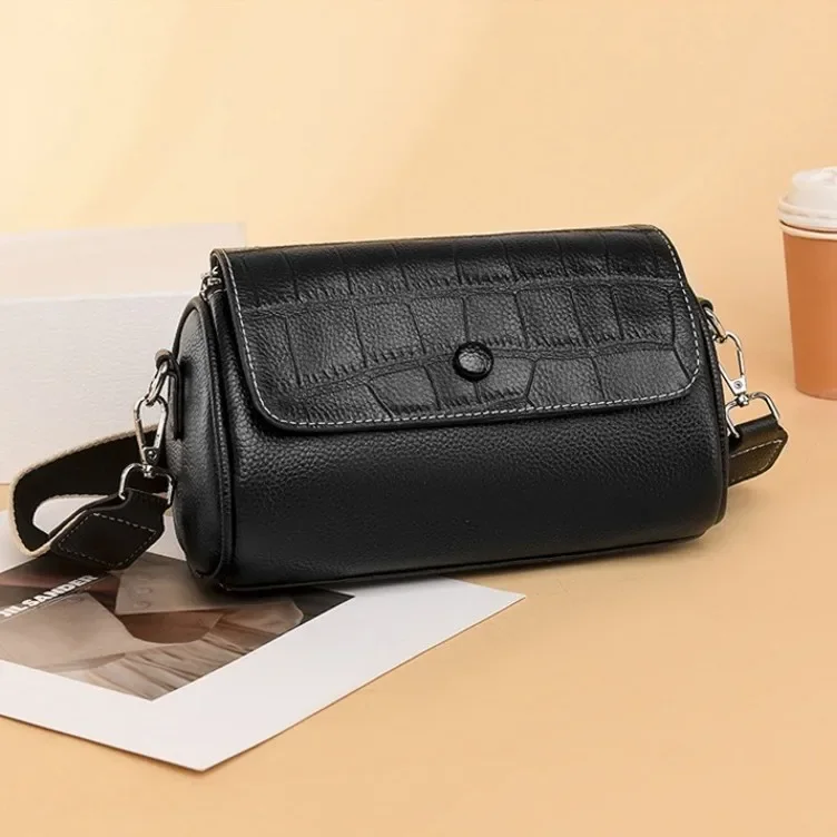 2024 Winter Little Crocodile Pattern Underarm Cross Shoulder Bag, Korean Style Fashion and Versatile Shoulder Bag