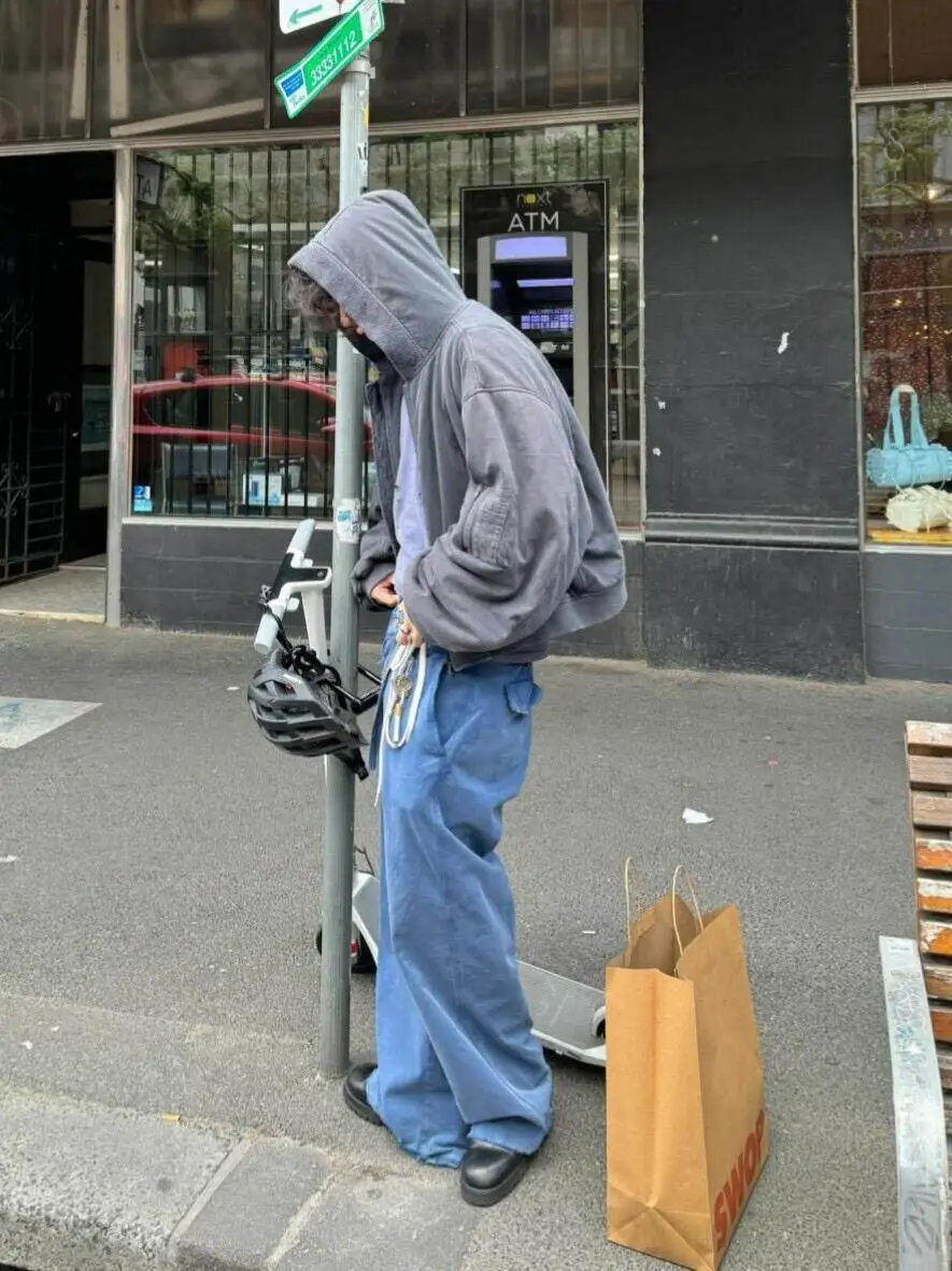 No image