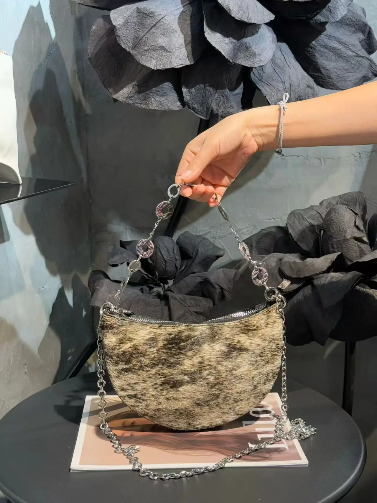 No image