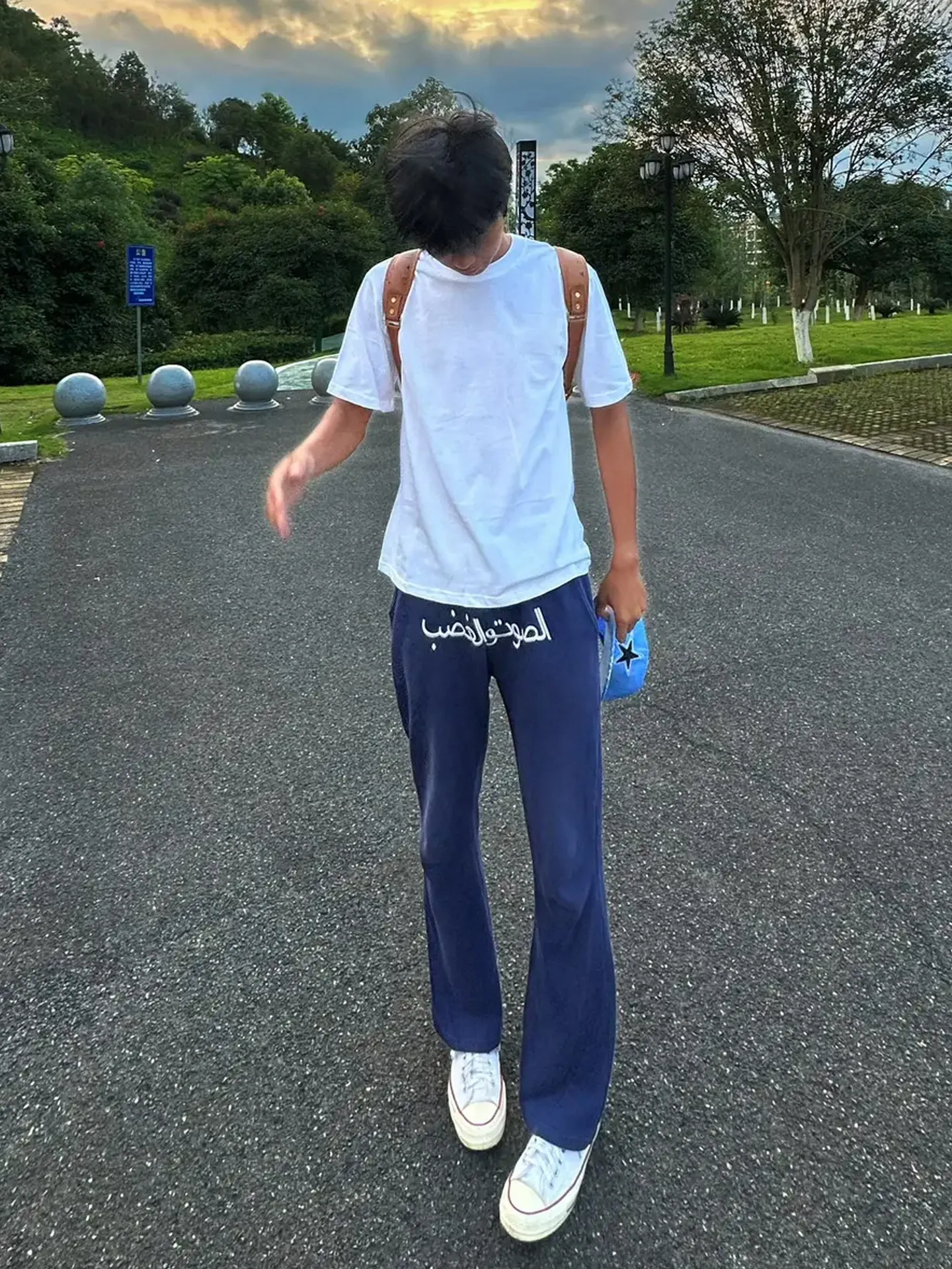 No image